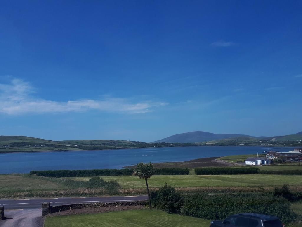 Гостевой дом Dingle Eask View Дингл